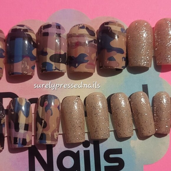 Distressed Beige Shimmmer Camoflage Plaid Short Square Press on Nails - Picture 1 of 2